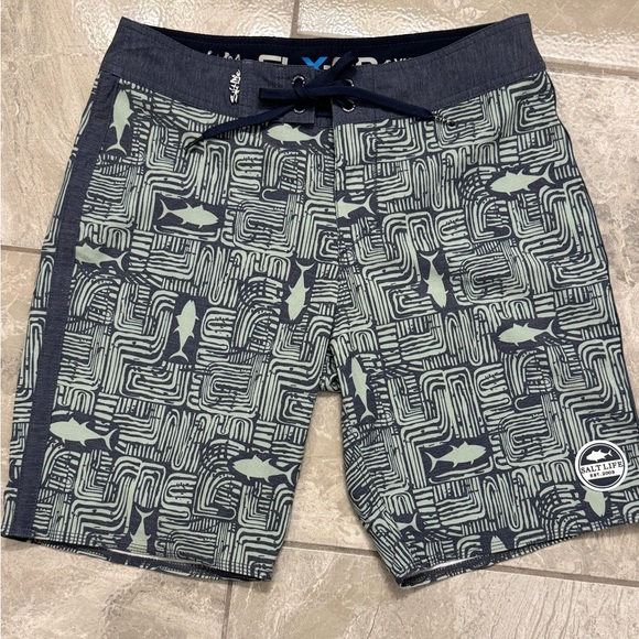 NWOT Salt Life Men's Green and blue Swim/board Shorts fish print SIZE 28 small - Picture 1 of 4